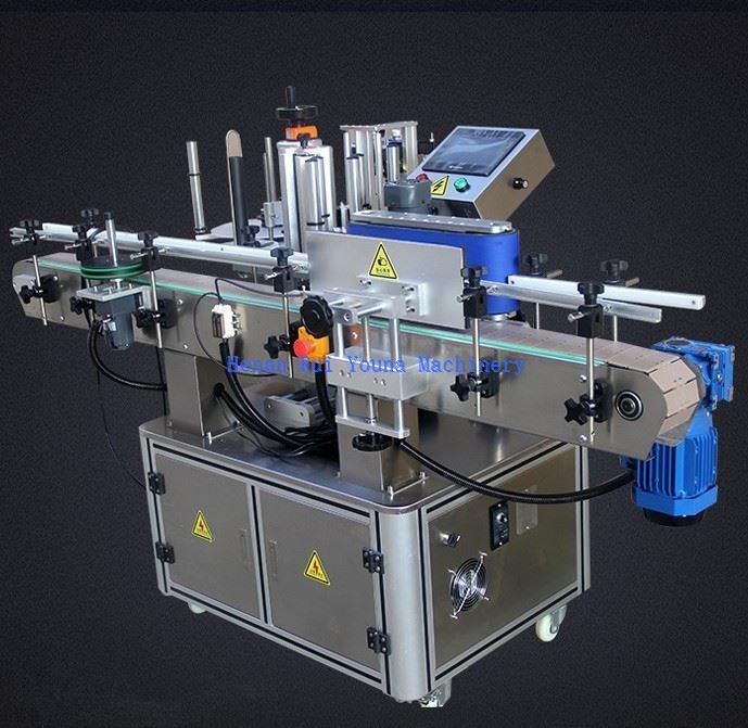 wine bottle labeling machine (3)